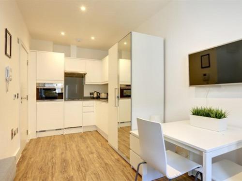 Linton Apartments London Room photo